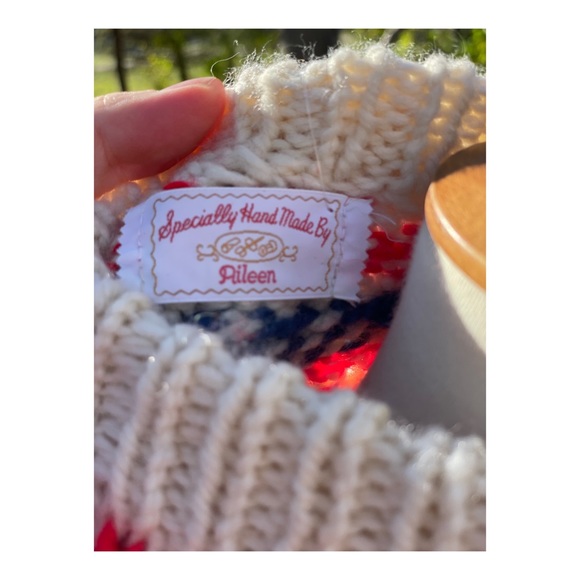 Vintage Fair Isle Hand Knit Crew Sweater Cream Red Wool - Picture 5 of 6